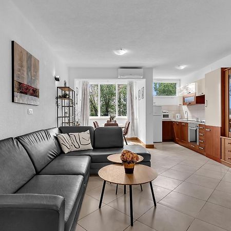 Apartment Lov&Mar With Parking Makarska Exterior foto